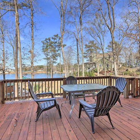 Lakefront Sparta Cottage With Decks And Boat Dock Kültér fotó