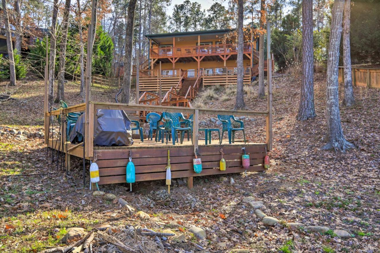 Lakefront Sparta Cottage With Decks And Boat Dock Kültér fotó